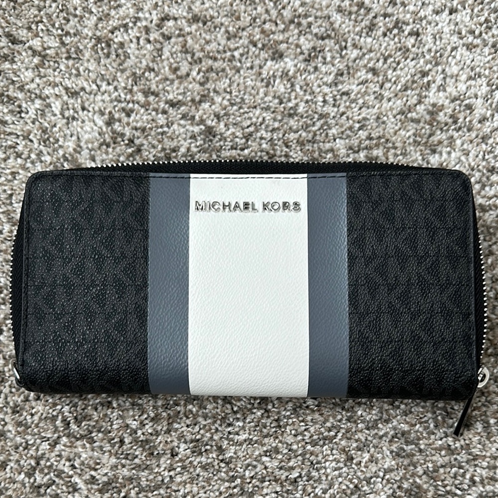 Michael Kors Black and White Men's Wallet